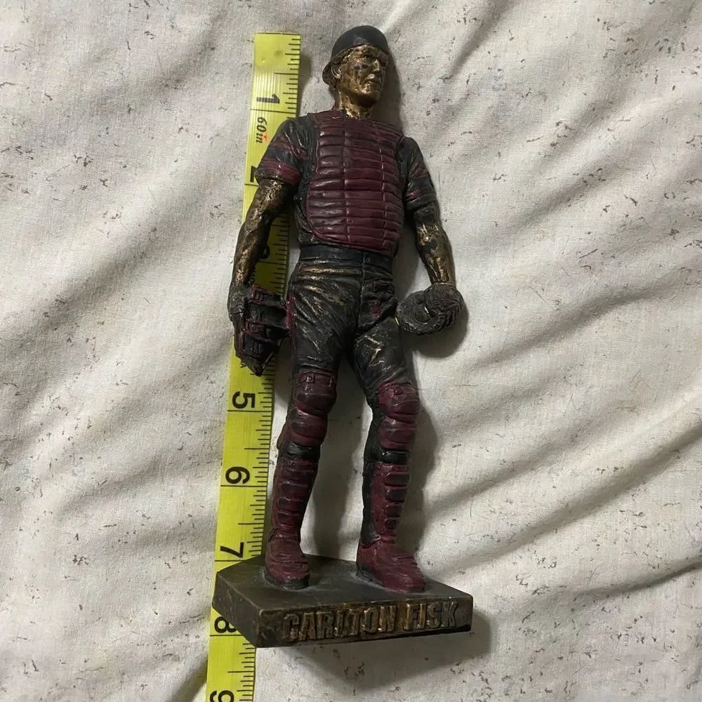 CARLTON FISK CHICAGO WHITE SOX VINTAGE COLLECTIBLE STATUE.